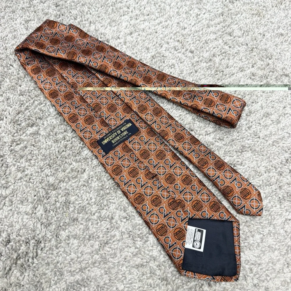 University of Virginia Bookstore silk/Polyester Tie Necktie Men's (3.75 x 58)